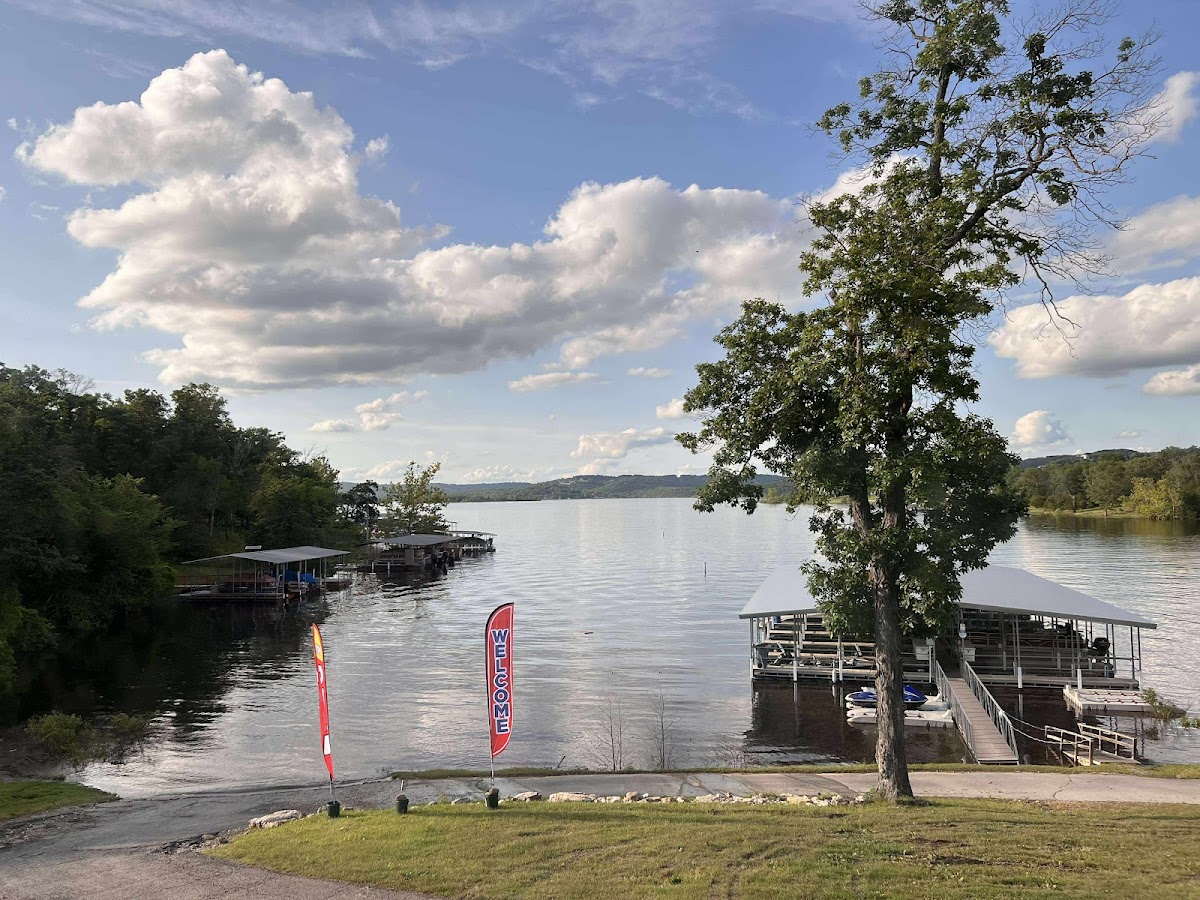 Lakeside Resort & Restaurant On Table Rock Lake-4