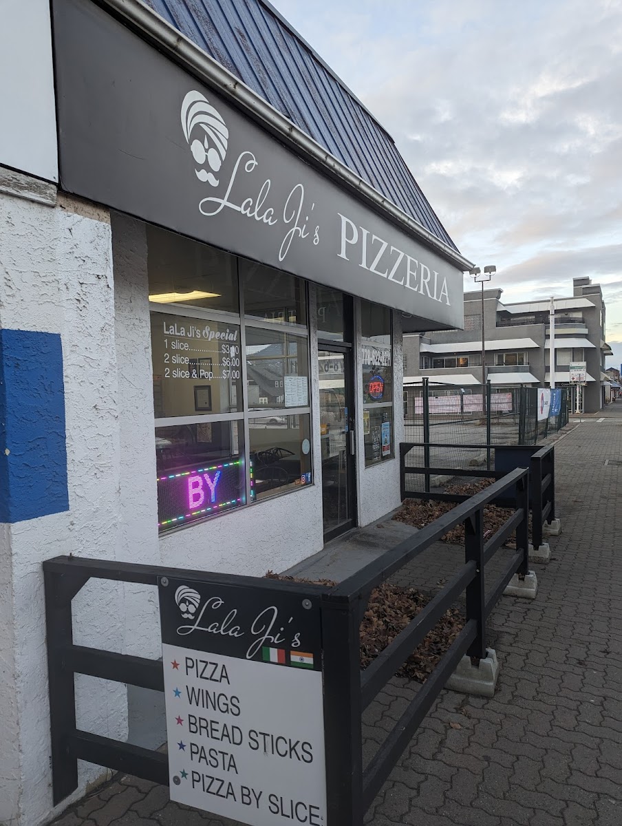 Lala Ji’S Pizzeria