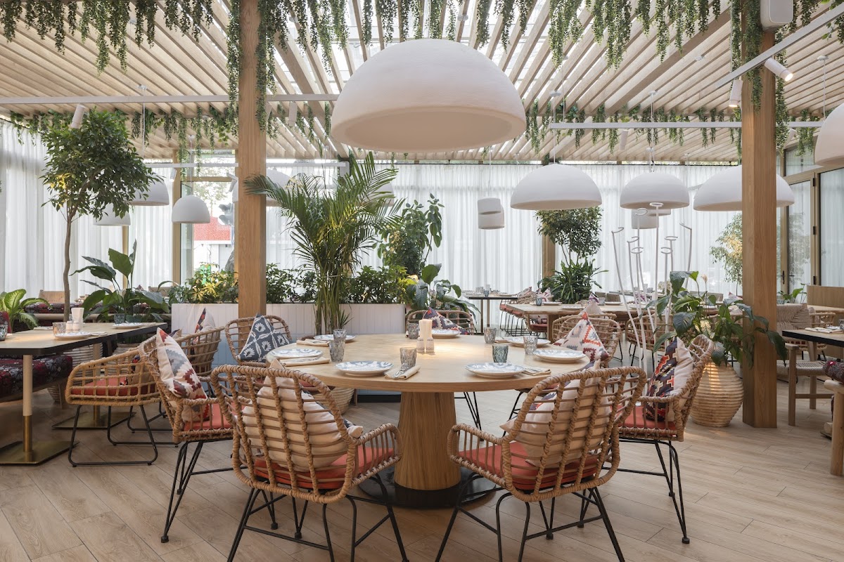 Lali Restaurant