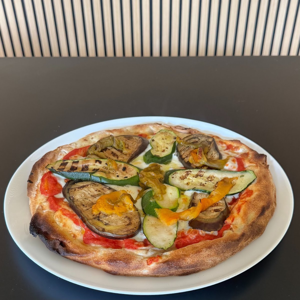 L’Ami Grill Restaurant & Pizza-3