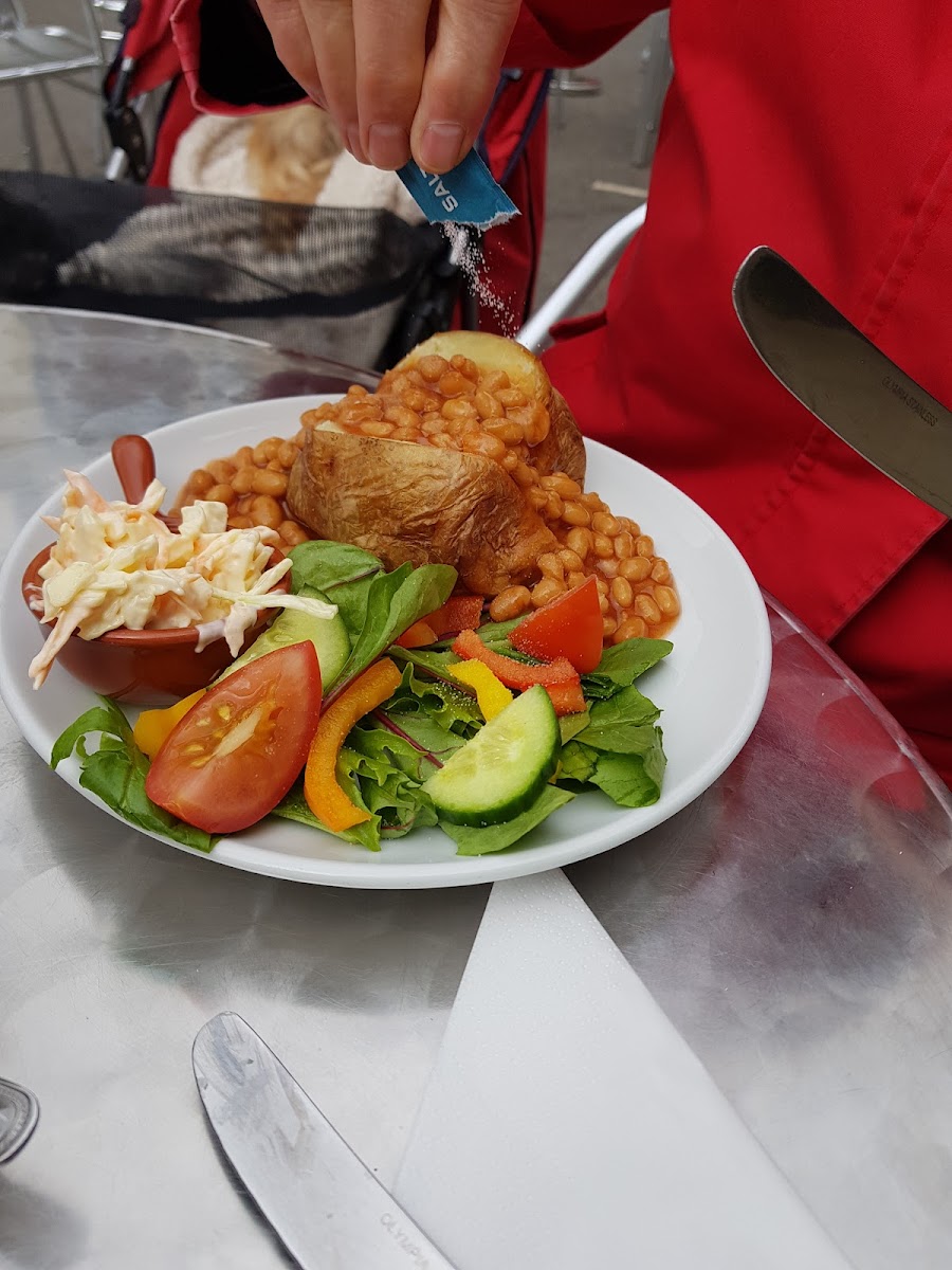 Larders Coffee Bar-7