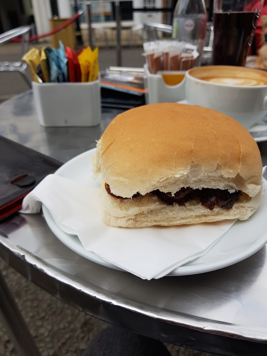Larders Coffee Bar-9