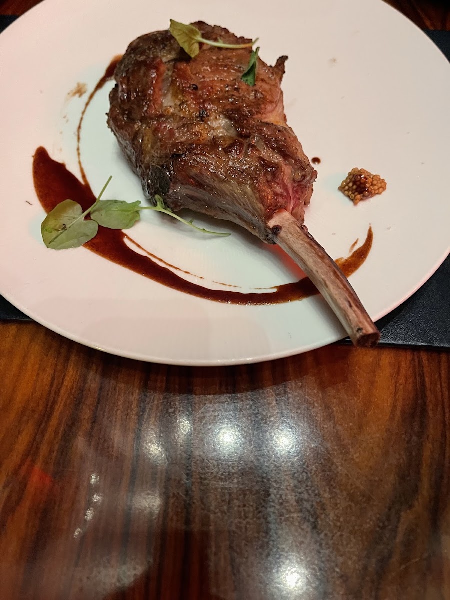 Las Vegas Restaurant & Bar-8