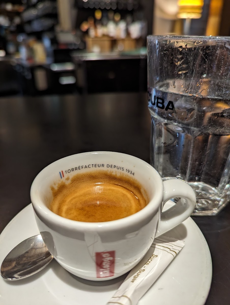 Latitude Café-6