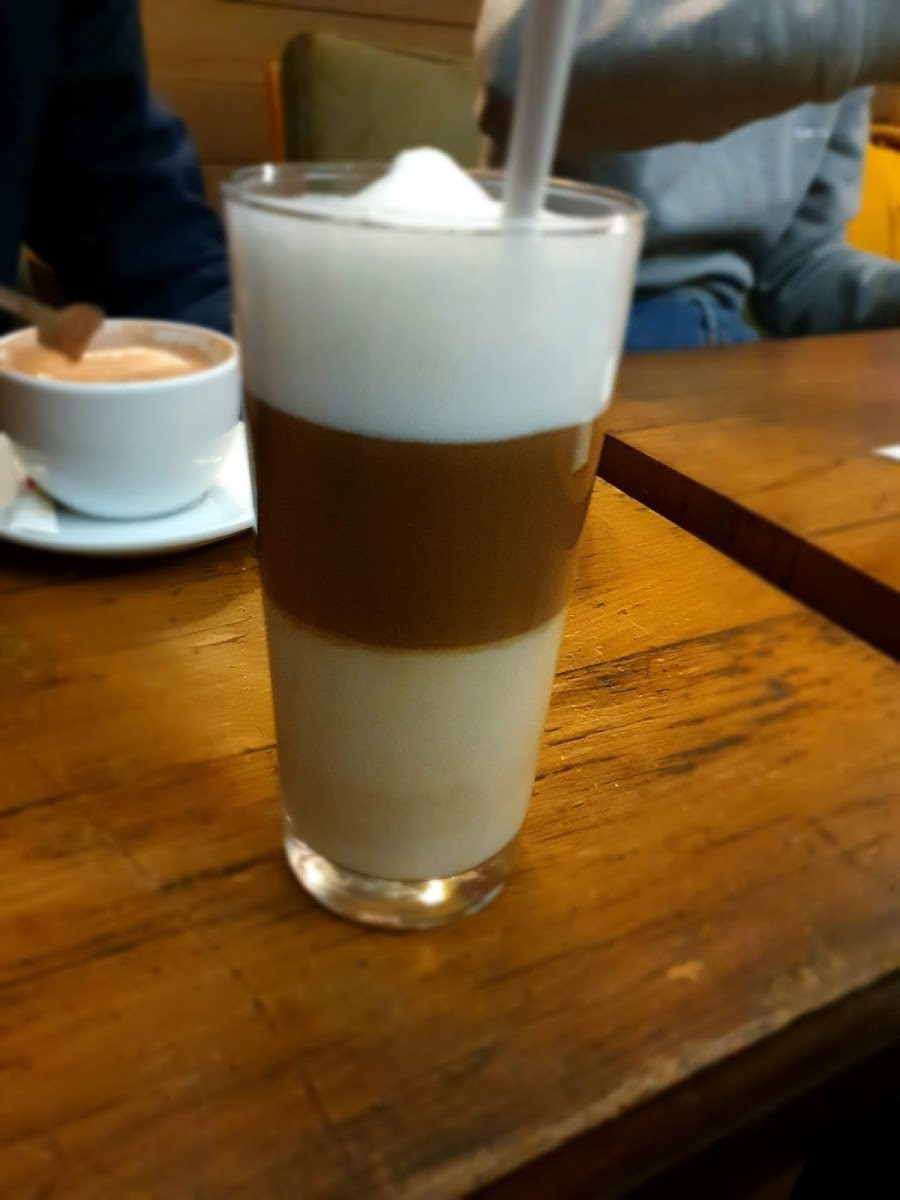 Latitude Café-7