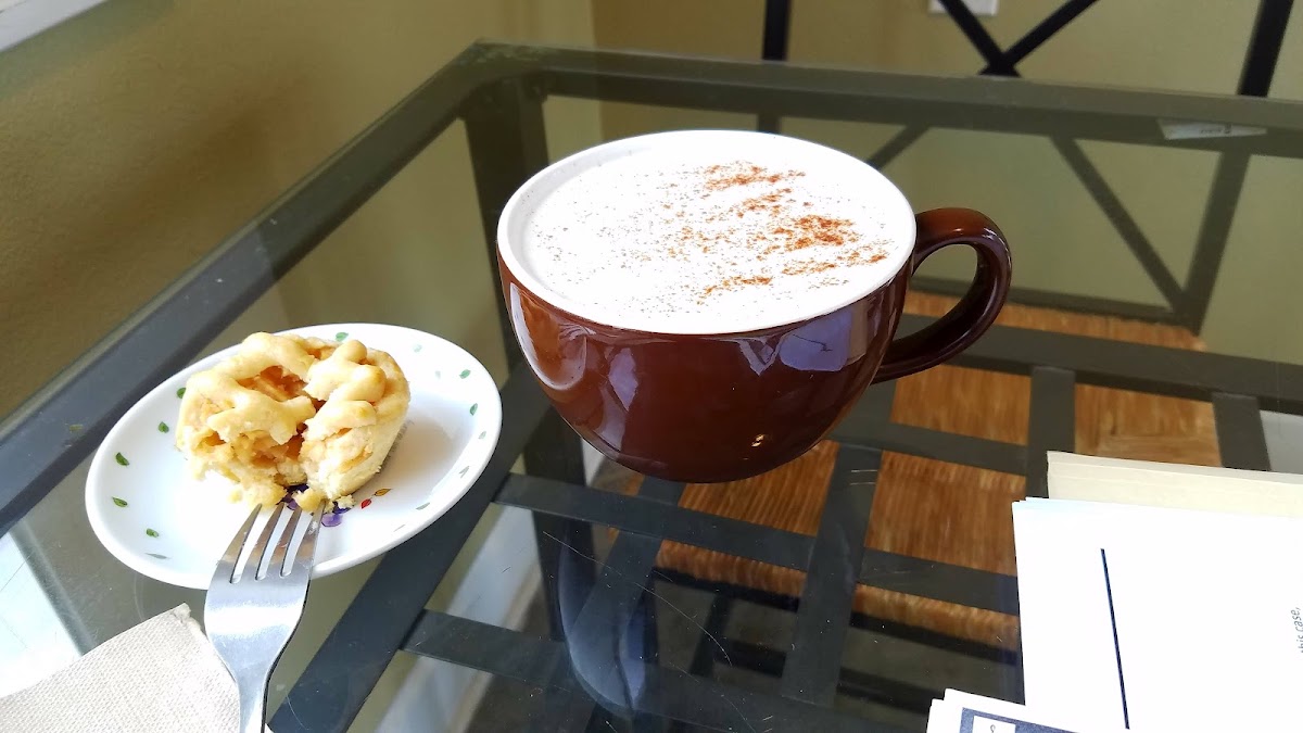Latte Da Coffeehouse & Wine Bar-8