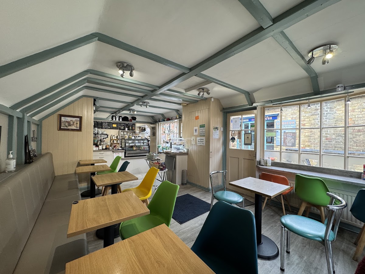 Latte Dah Coffeehouse & Café-4