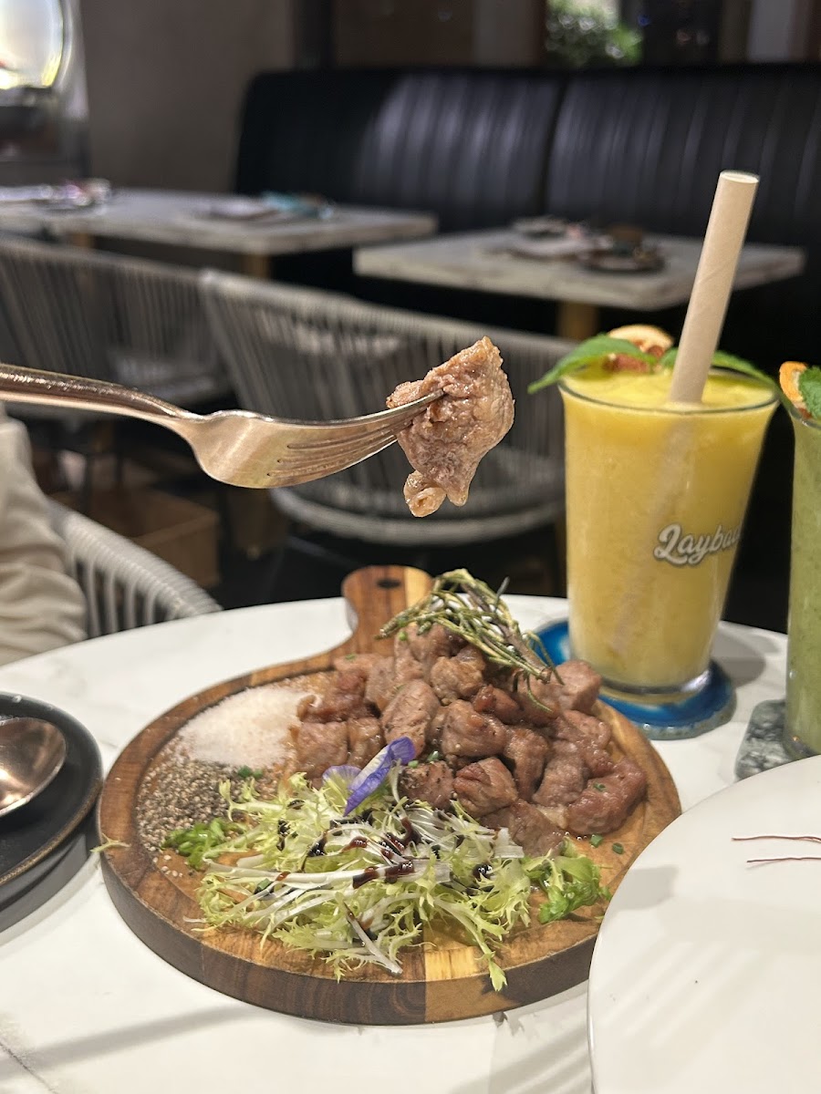 Layback Cafe & Bar-9