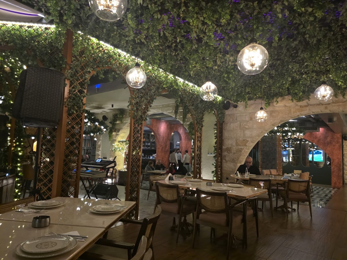 Laylaki Restaurant-3
