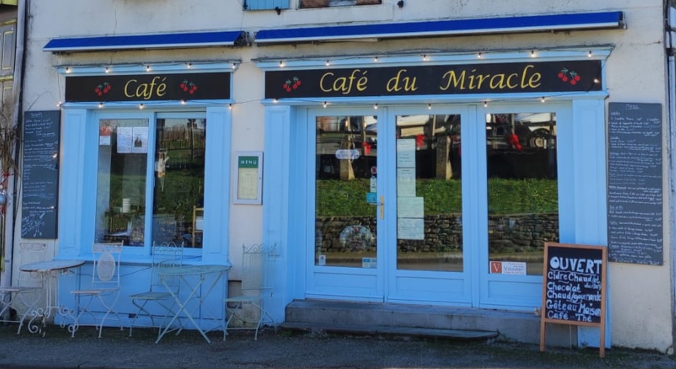 Le Cafe Du Miracle