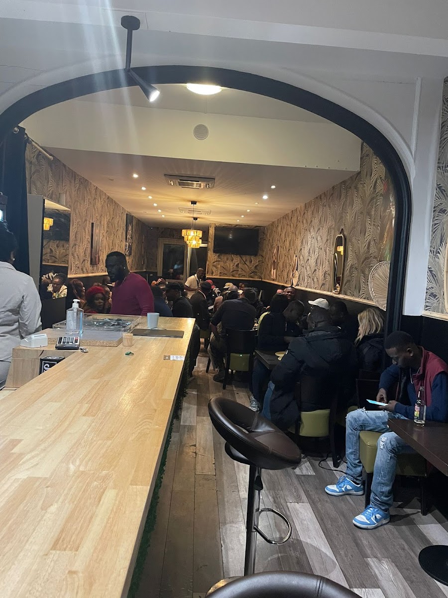 Le Classico Bar Restaurant