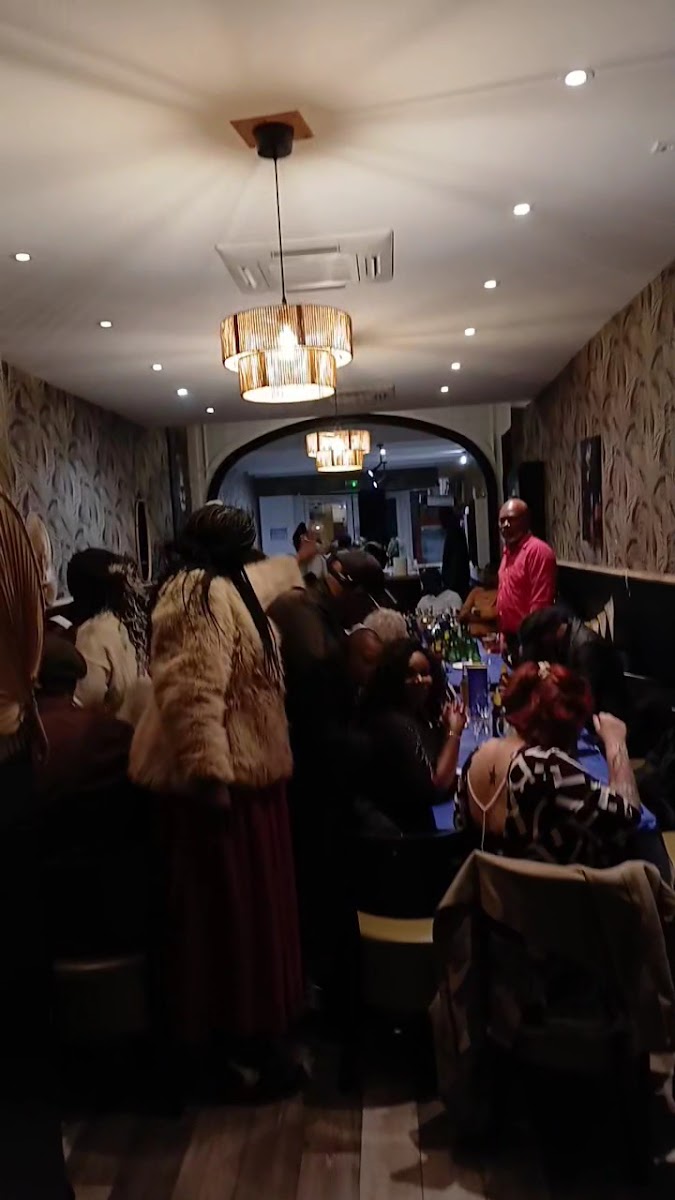 Le Classico Bar Restaurant-2