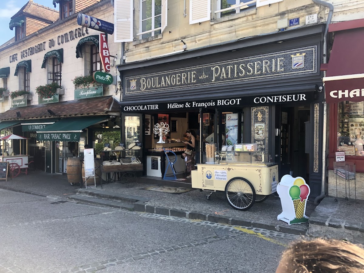 Le Commerce