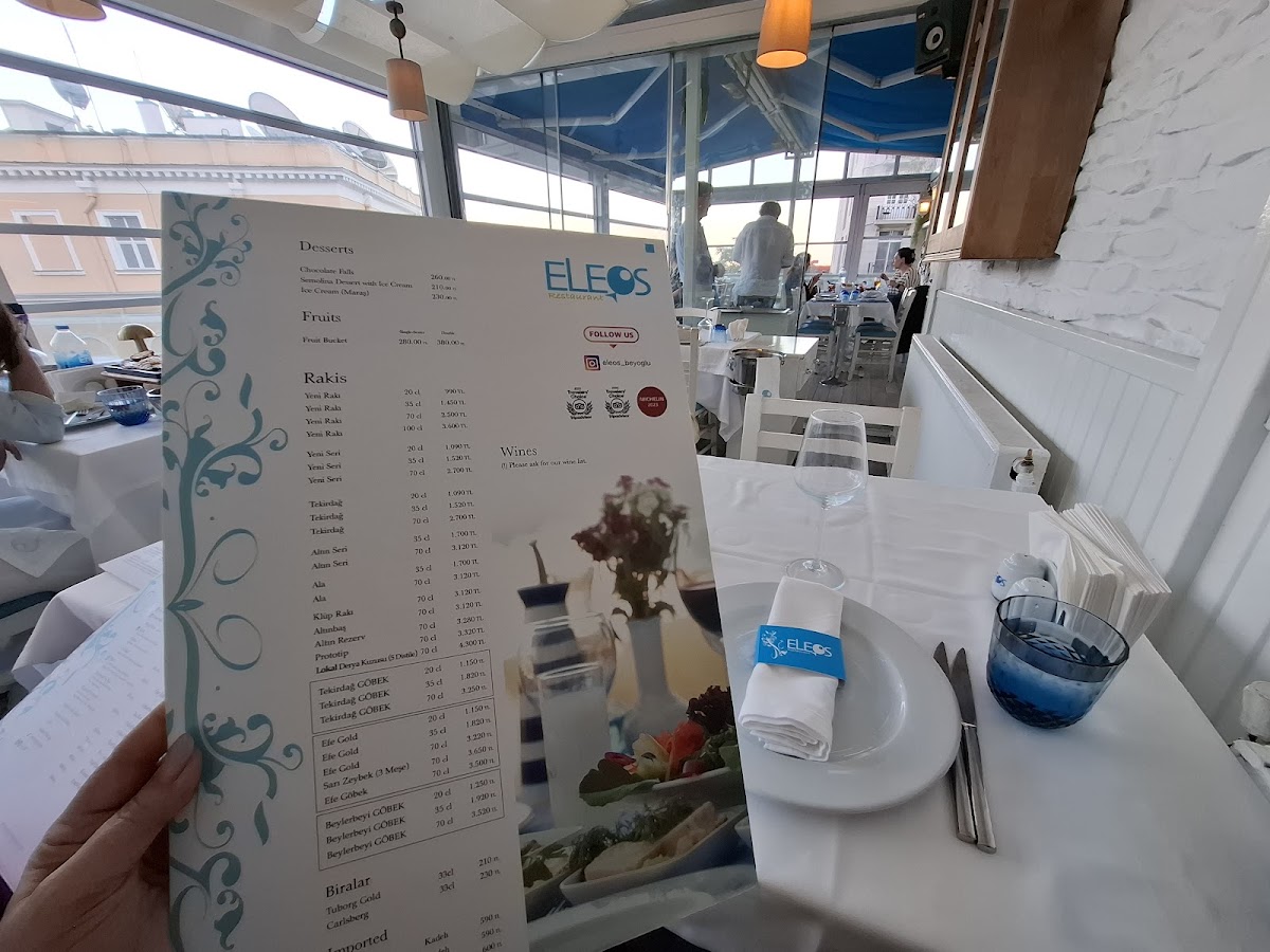 Menu Le Fumoir At Georges Hotel Galata-3