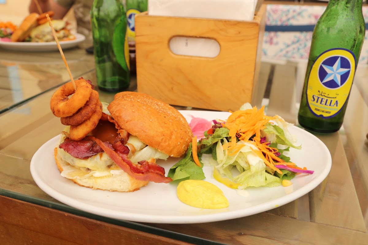 Le Garage Gourmet Burger-10