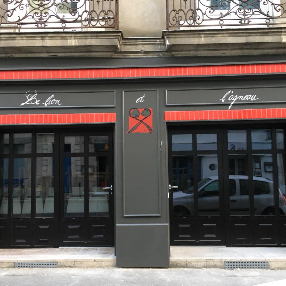 Le Lion Et L'agneau