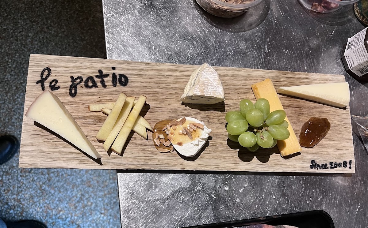 Le Patio - The Tiniest Cutest Restaurant In South Florida-3