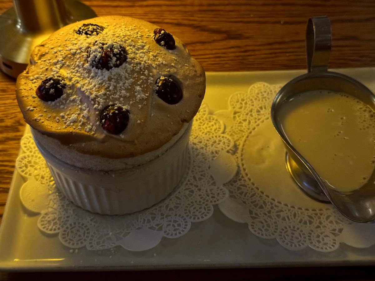 Le Tout Va Bien - French Restaurant-10
