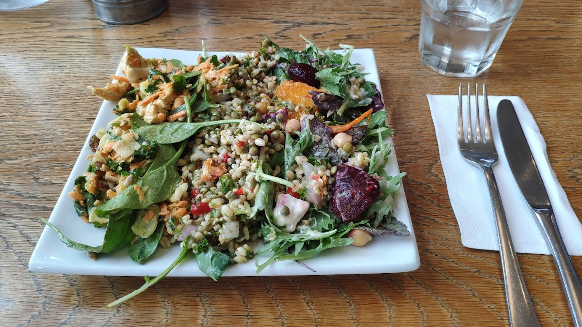 Leaf & Loaf Cafe & Salad Bar-9