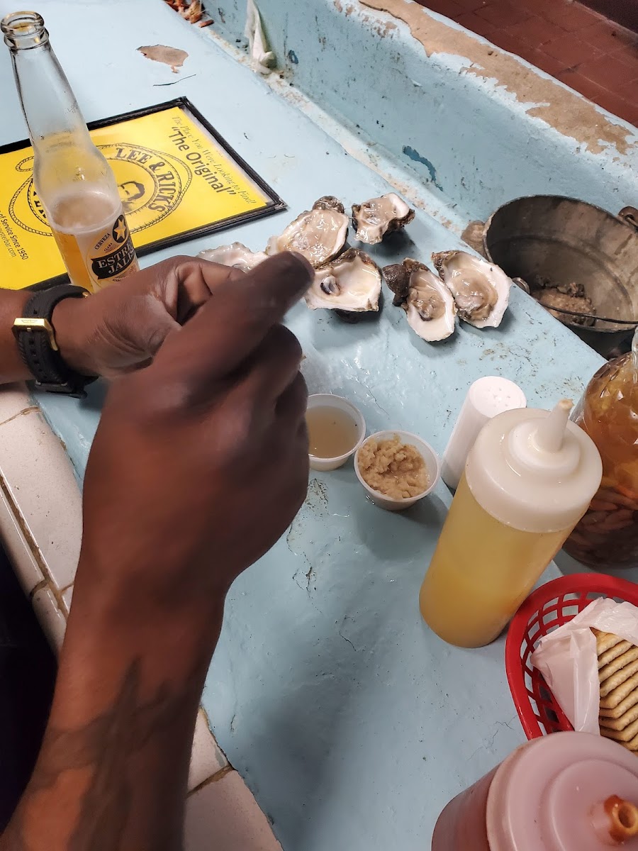 Lee & Rick's Oyster Bar-10
