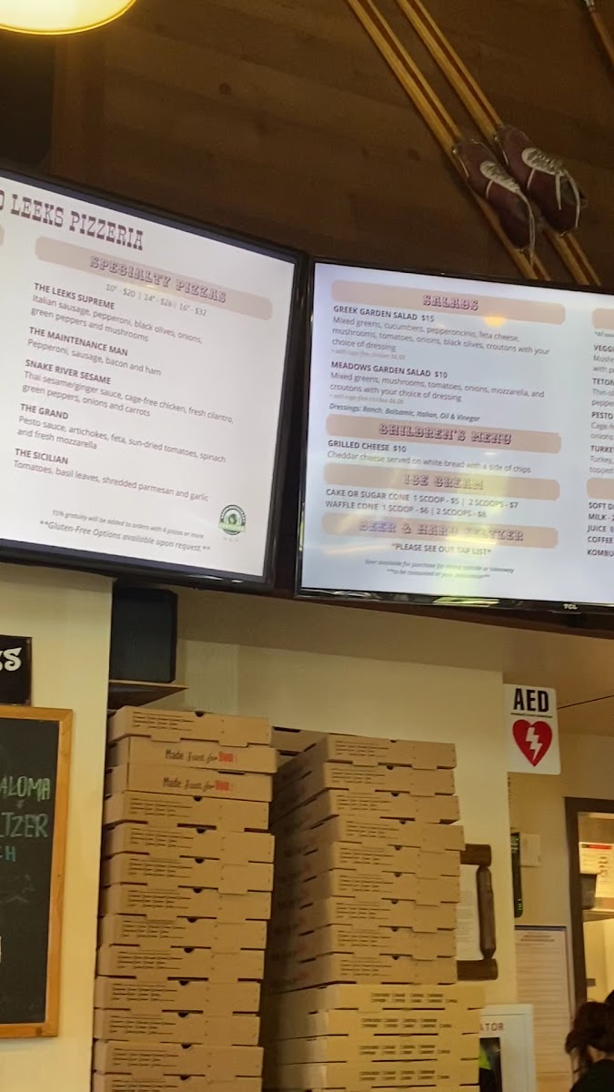 Menu Leek's Pizzeria-4