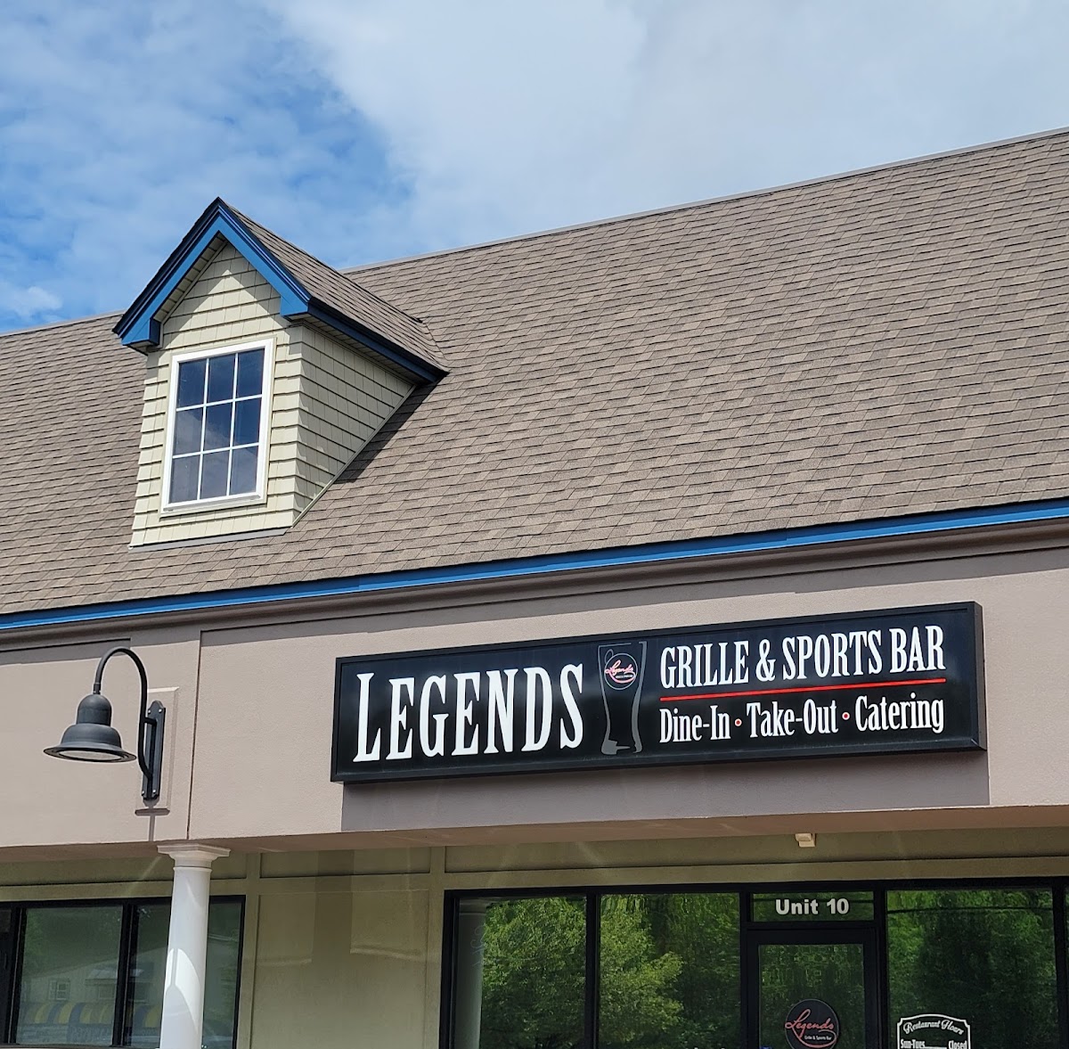 Legends Bar & Grille