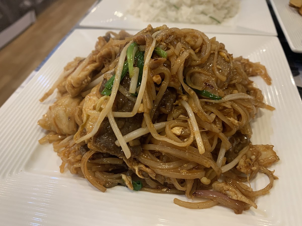Leks Thai Restaurant-9