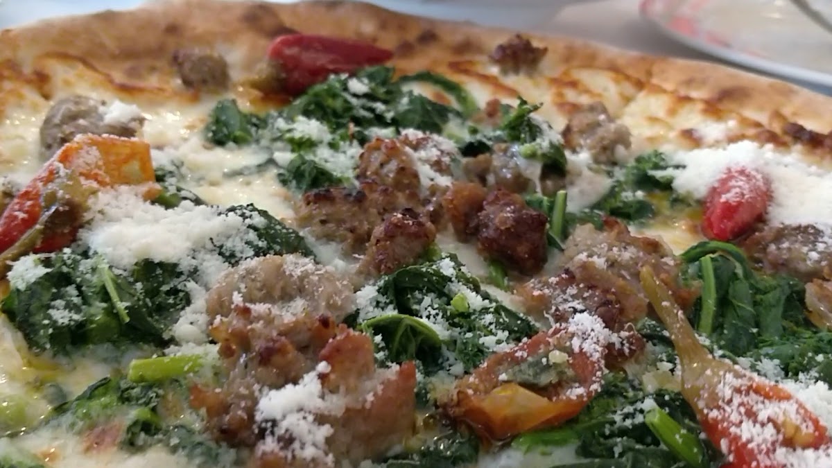 Leonardo's Ristorante-Pizzeria-2
