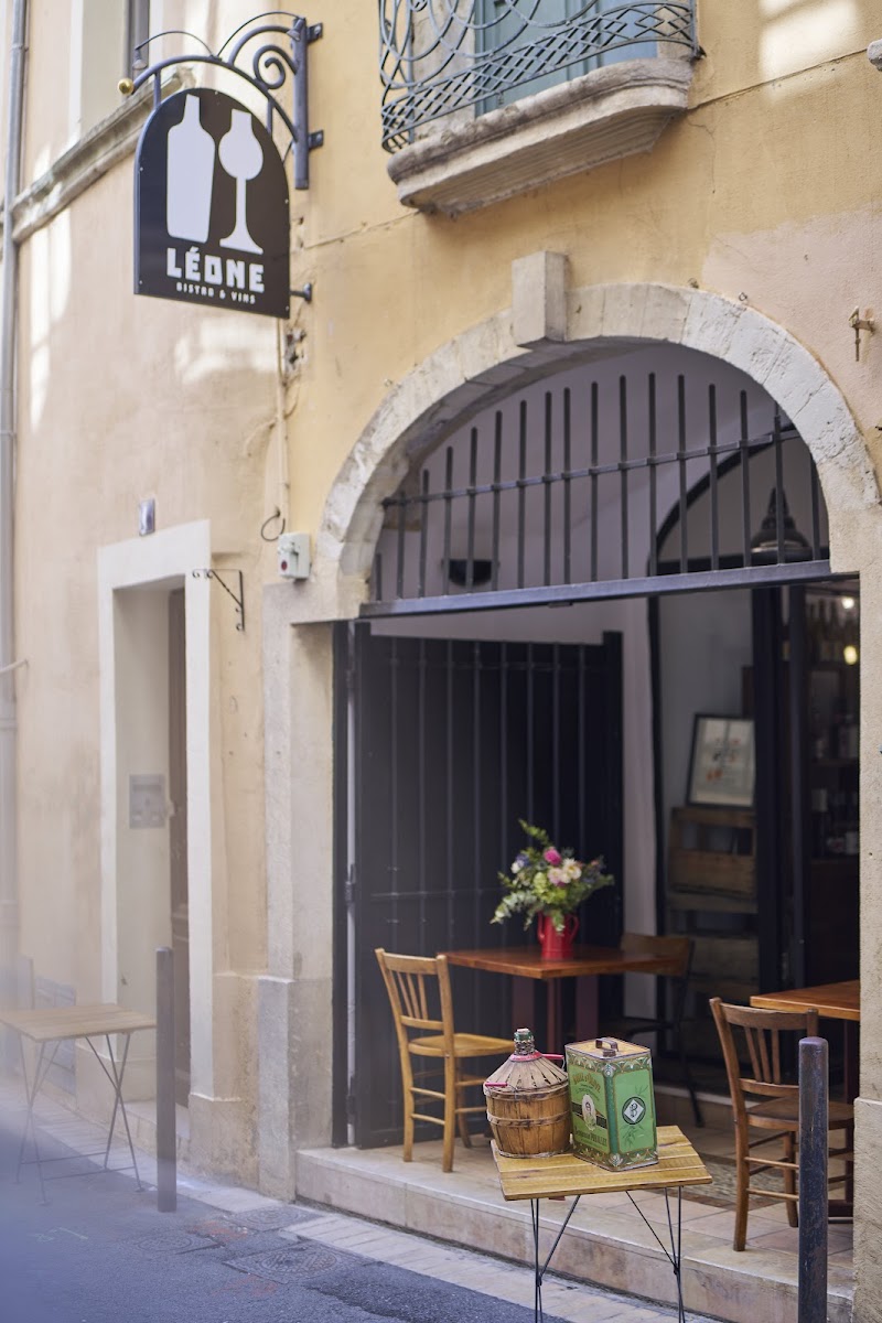 Léone Bistro - Restaurant & Vins