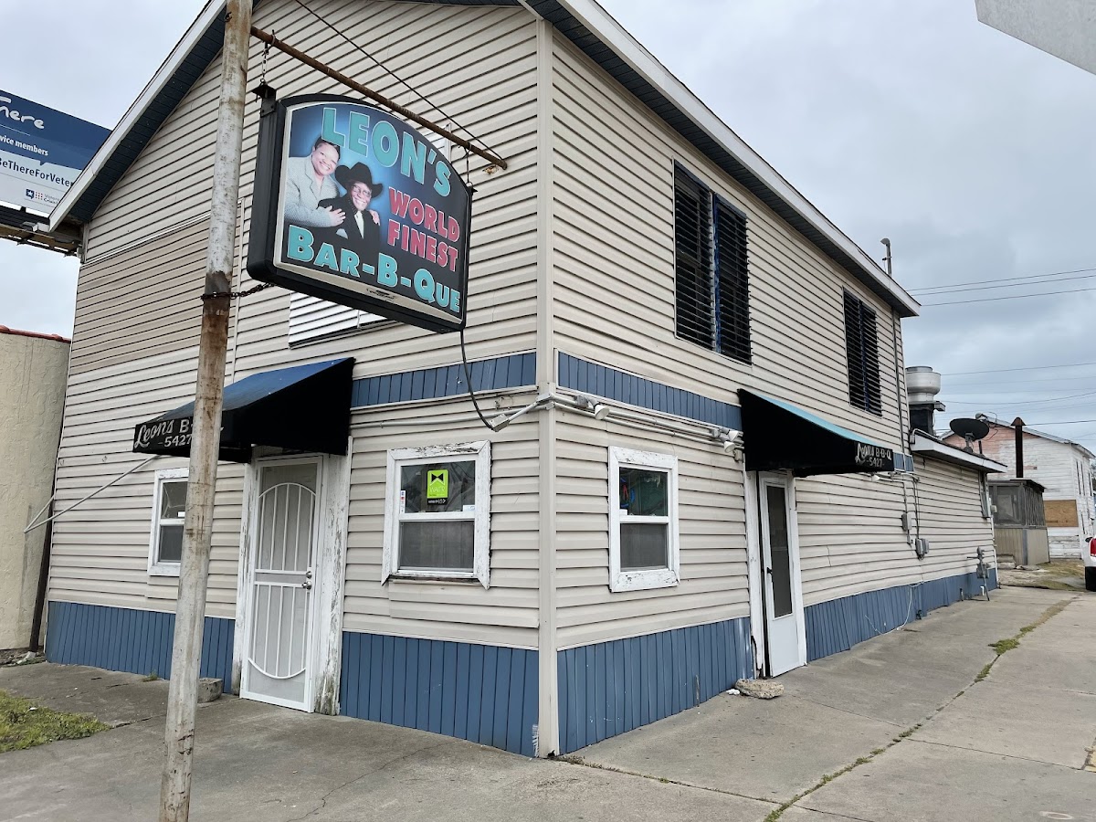 Leon's World Finest Bar-B-Que