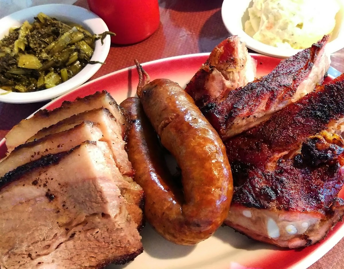 Leon's World Finest Bar-B-Que-2