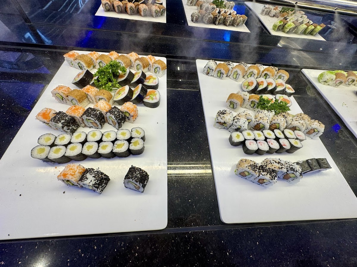 Les Grands Buffets-4