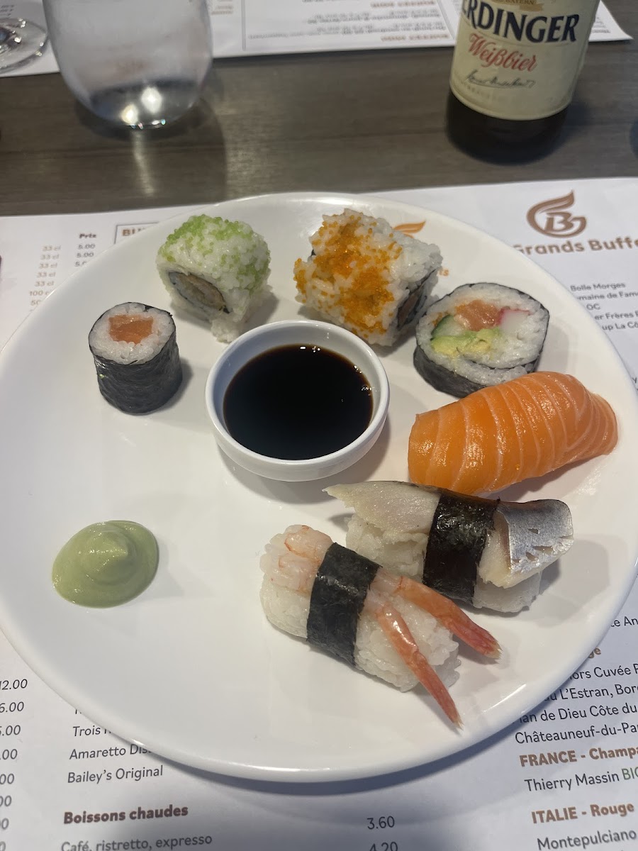 Les Grands Buffets-6