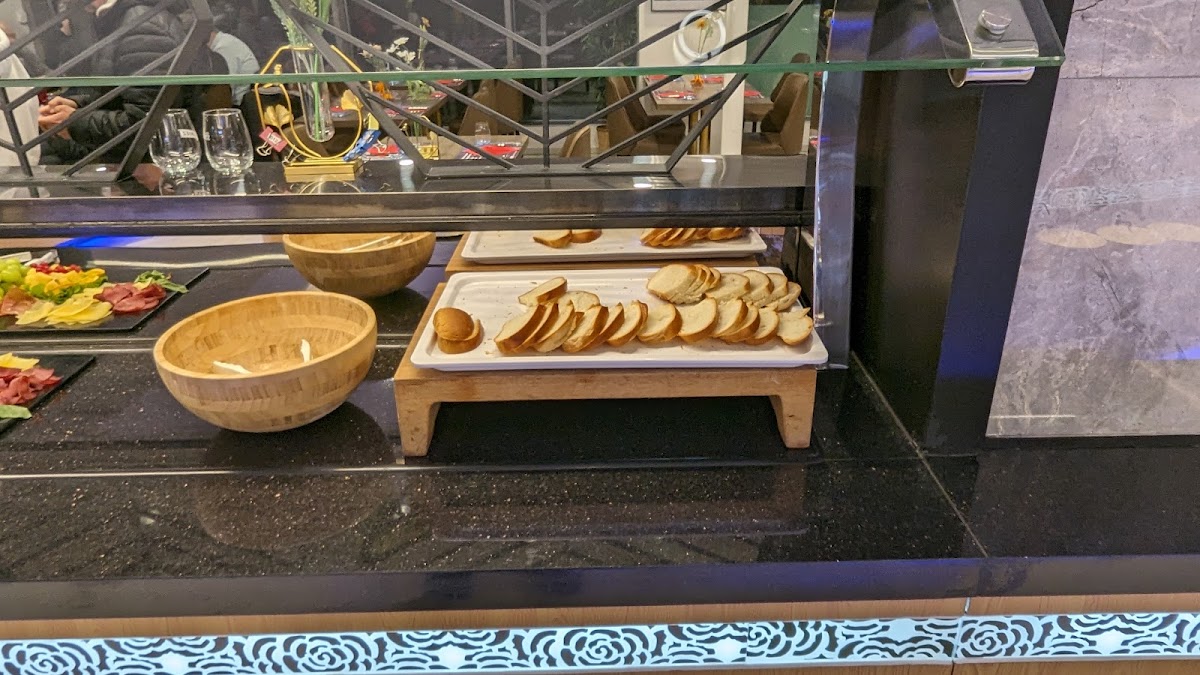 Les Grands Buffets-7