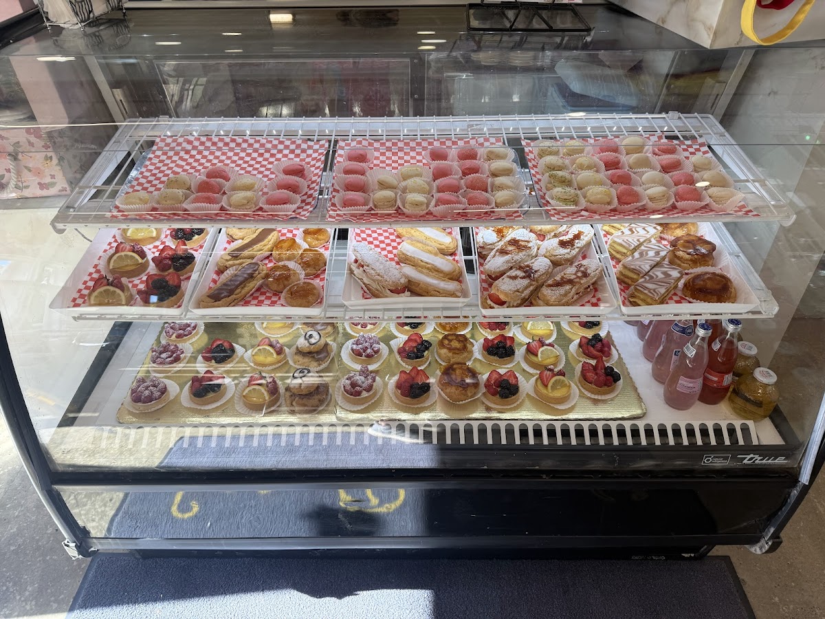 Les Pascals Patisserie Et Boulangerie-4