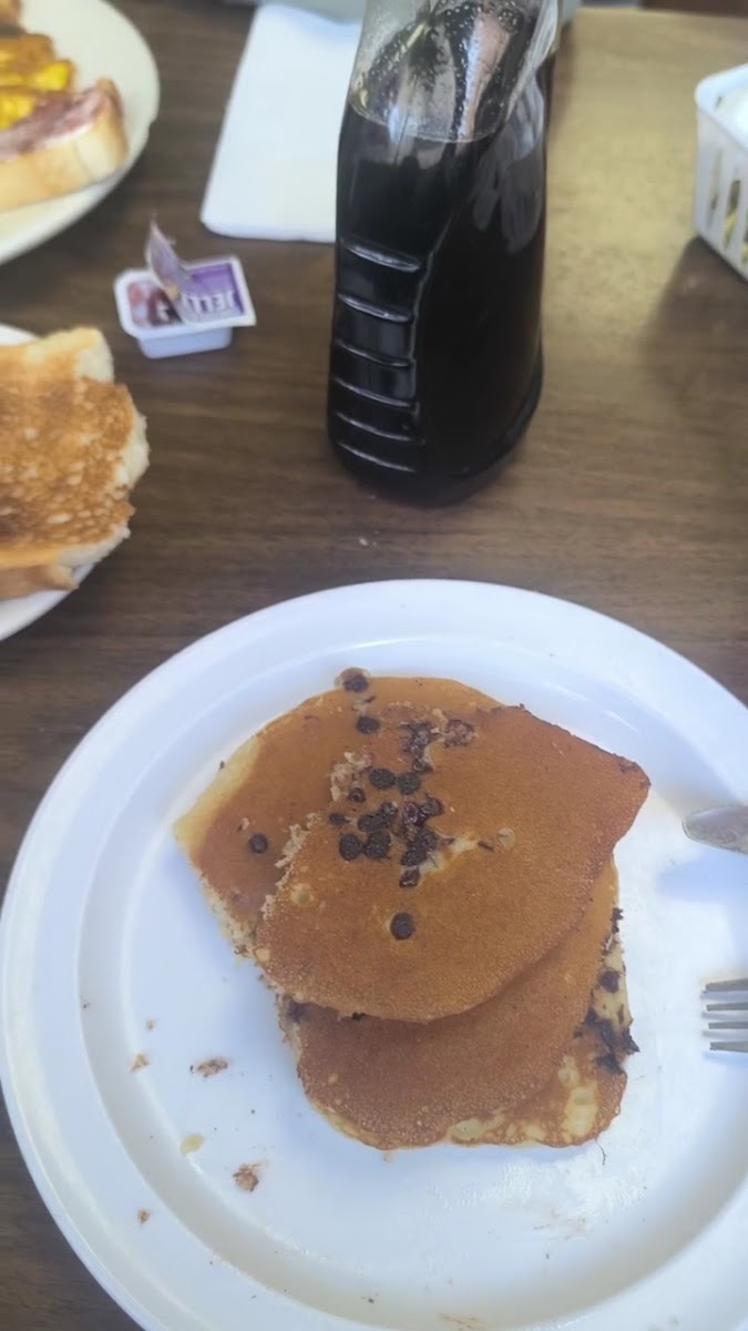 Lincoln's Waffle Shop-2