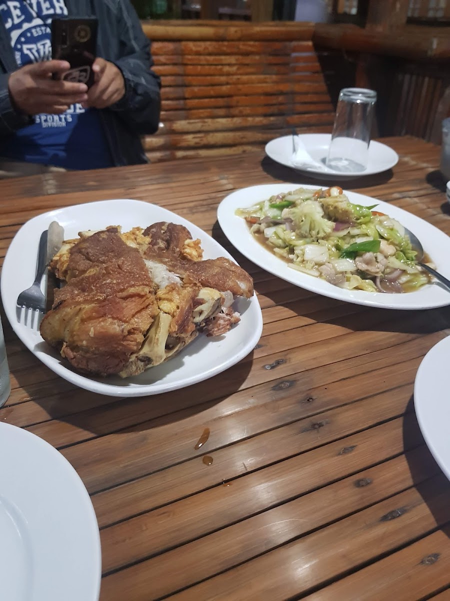 Lingling Garden Restaurant-10