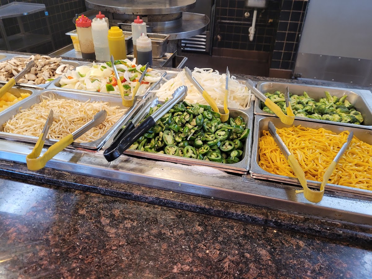 Lin's Grand Buffet-10