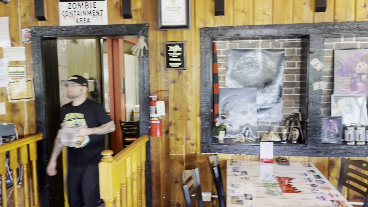 Little Shop Of Burgers-2