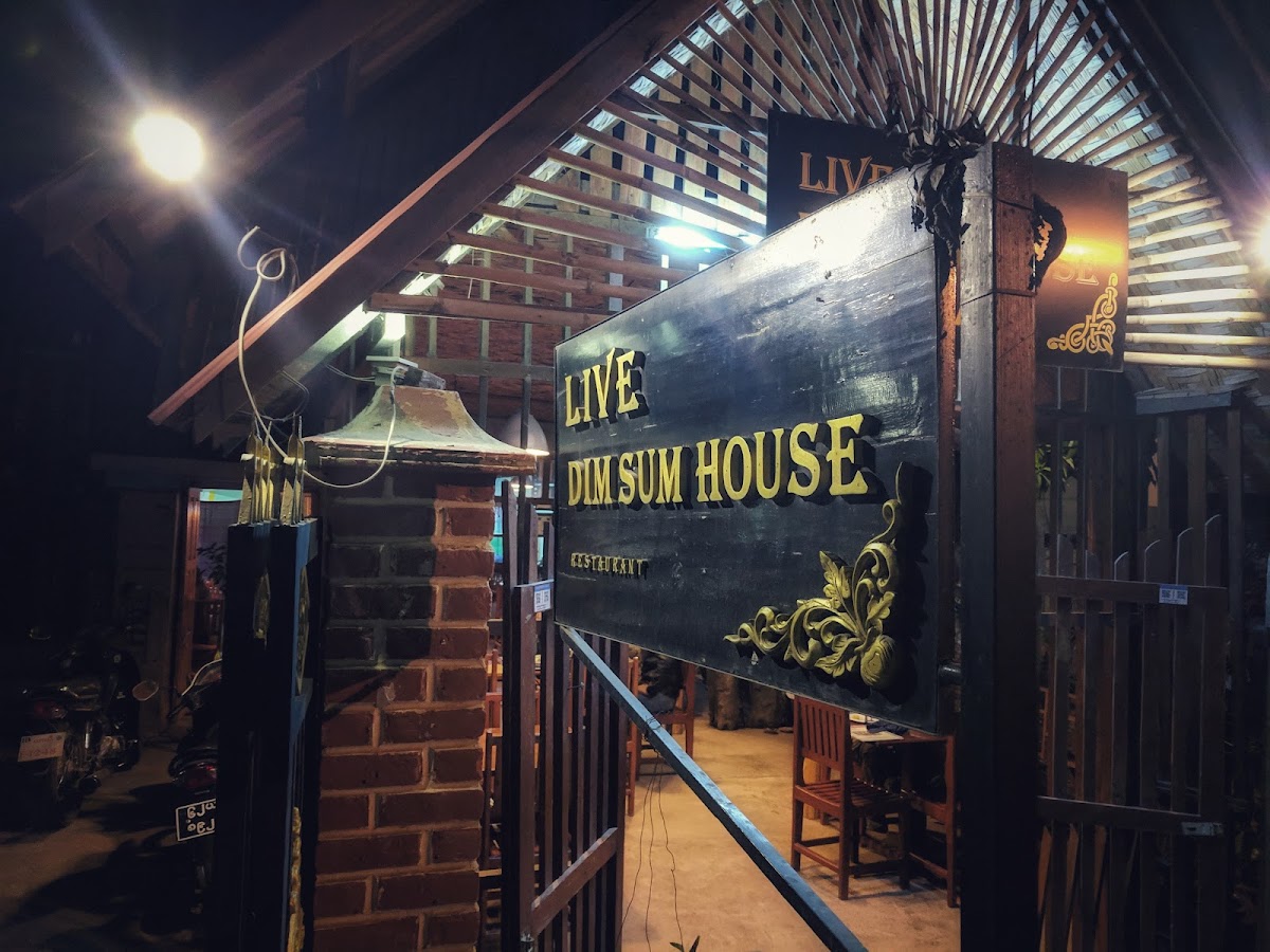 Live Dim Sum House