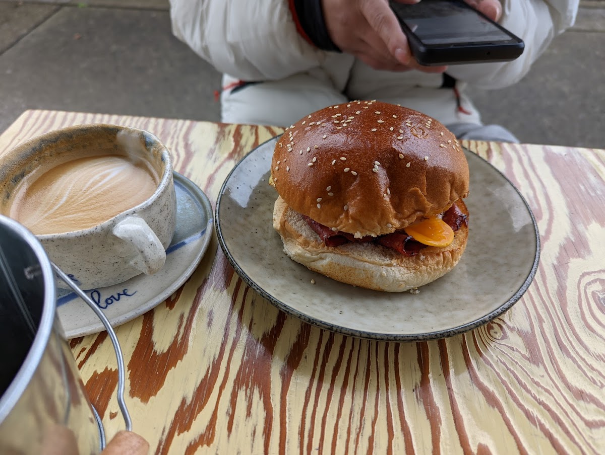 Lob Cafe-10