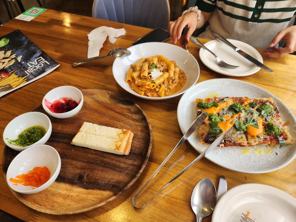 Local Eat-9
