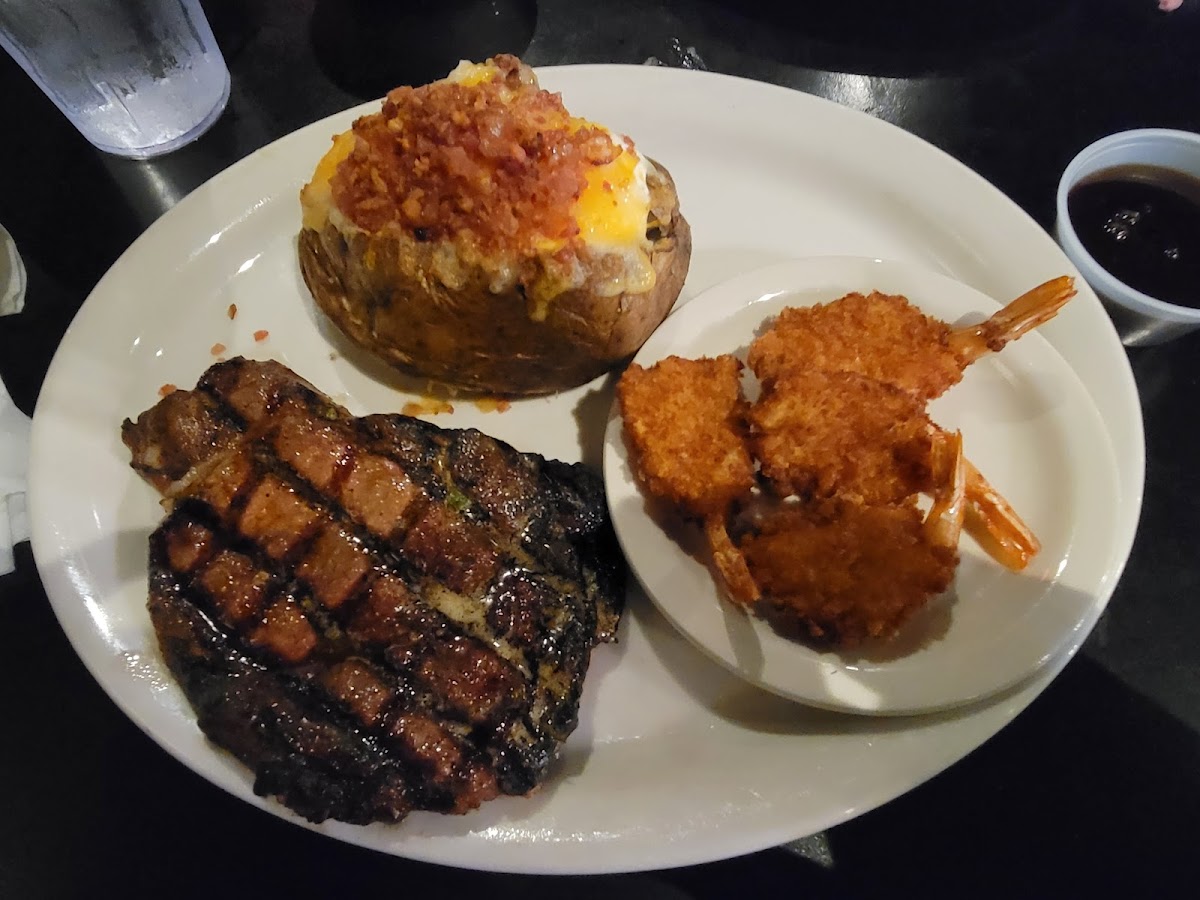 Logan's Rib-Eye-4
