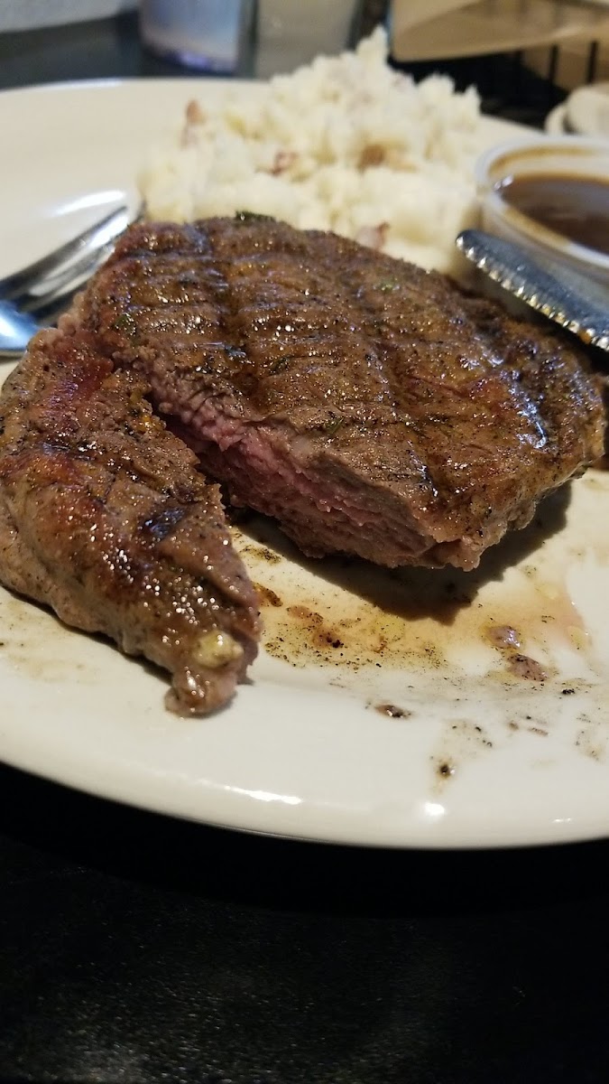 Logan's Rib-Eye-8