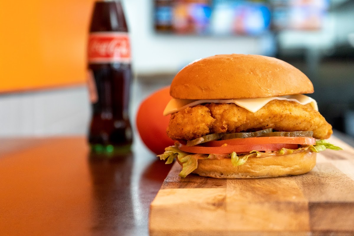 Logan's Simply Fresh Burgers & Chicken-3