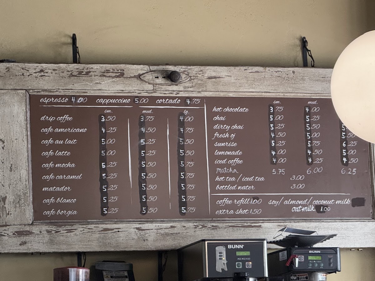 Menu Lola Coffee-1