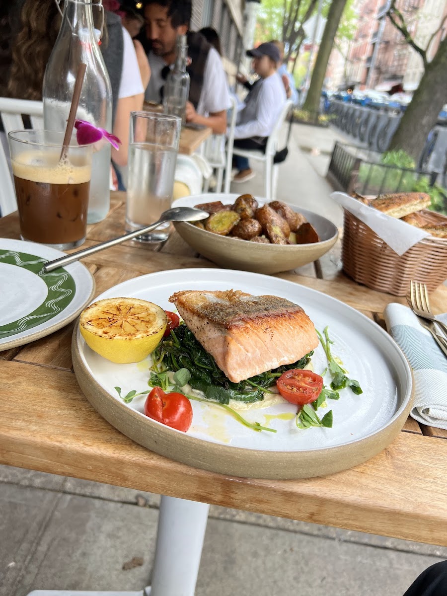 Lola Taverna-4