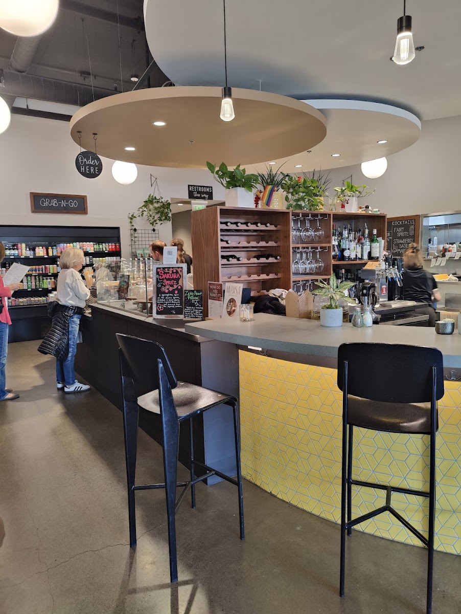 Lola's Cafe Bar