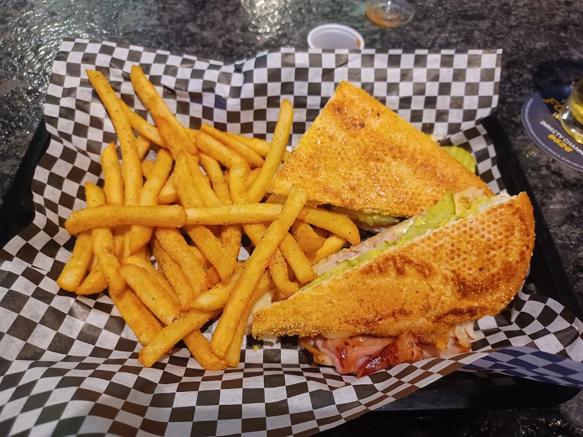 Lollygaggers Sports Pub & Grill - Wildwood-5
