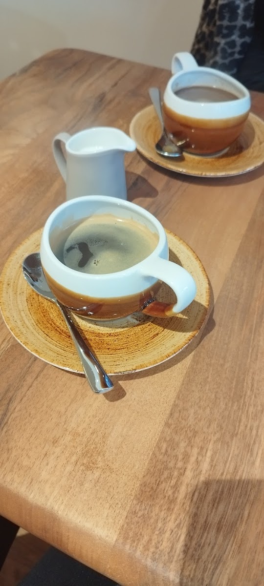 Lolo Cafe & Bistro ( Breakfast, Coffee, Lunch, Stevenage)-5
